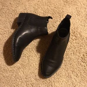 Dolce Vita black leather booties!